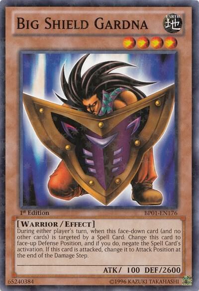 Big Shield Gardna - Starfoil First Edition
