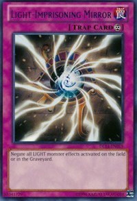 Light-Imprisoning Mirror - Blue