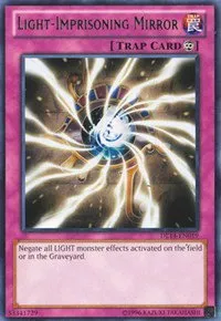 Light-Imprisoning Mirror - Green